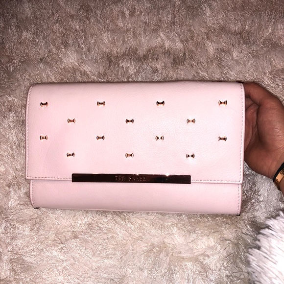 Ted Baker Pink Bow Clutch (limited edition) - Picture 1 of 8